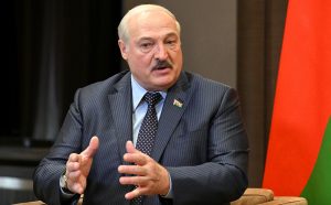 Беларусь разместила у себя такое же тактическое ядерное оружие, как и США в странах Европы, заявил Лукашенко