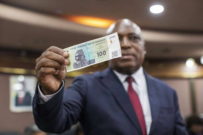 Зимбабве вводит новую валюту вместо обесцененной
