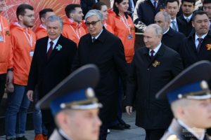 Шавкат Мирзиёев посетит военный парад в Москве по случаю 9 мая