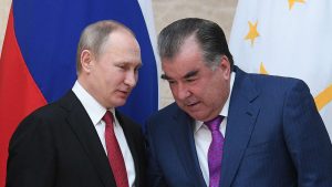Путин и Рахмон обсудили ситуацию с мигрантами из Таджикистана