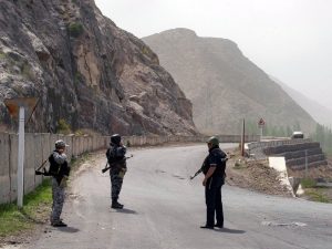 На границе Кыргызстана и Таджикистана произошла стрельба