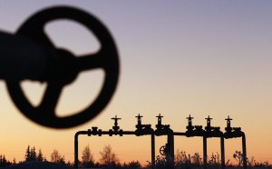 ОПЕК+ продлил нефтяную сделку на 2025 год